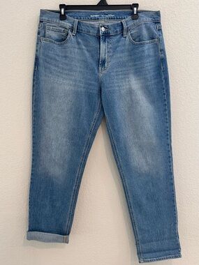 Old Navy women’s Denim Wow Boyfriend Jeans